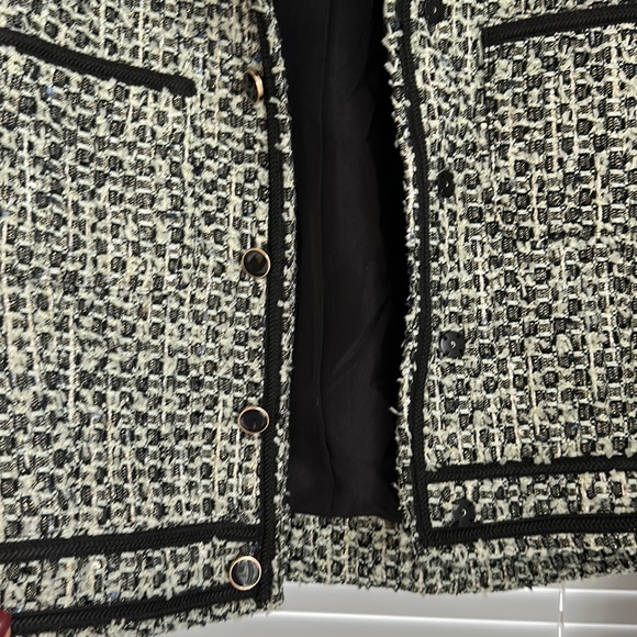 3-piece set (bandeau top, cropped blazer & skirt) - Picture 3 of 14